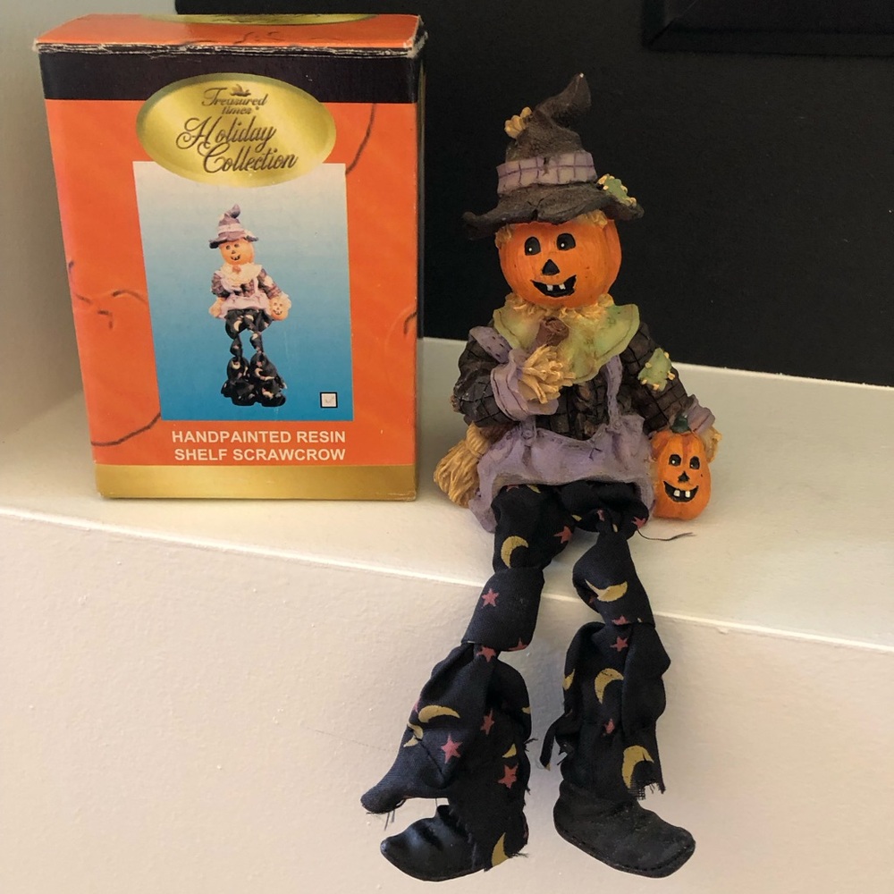 Like New Hand-Painted Resin Fall Scarecrow Shelf Sitter